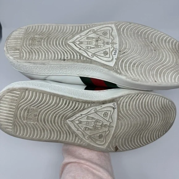 GUCCI Ace Embroidered Gold Bee White Sneakers with Red and Green Stripe - Picture 10 of 12